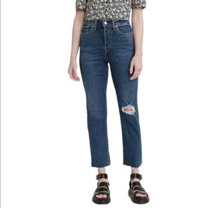 Levi’s wedgie straight leg size 30